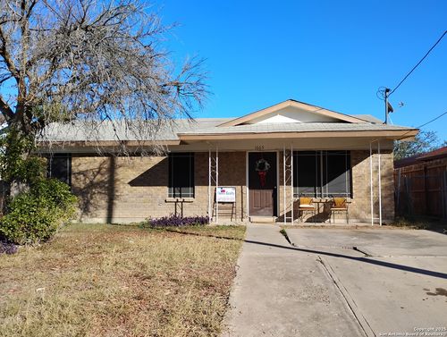 1665 Cristin Dr, Eagle Pass, TX, 78852-6463 | Card Image