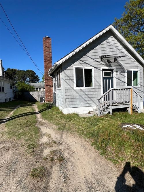 83 Shore Ave, Wareham, MA, 02571-2758 | Card Image
