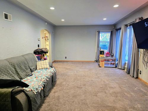 409 N Prairie St, Sherburn, MN, 56171-9689 | Card Image