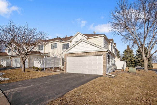 11520 Elmwood Ave N, Townhouse with 2 bedrooms, 2 bathrooms and null parking in Champlin MN | Image 4