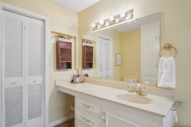 4212 Sw Loop 820, House other with 5 bedrooms, 4 bathrooms and null parking in Fort Worth TX | Image 20
