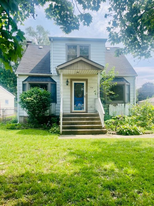 9759 Rutherford Ave, Oak Lawn, IL, 60453-2145 | Card Image
