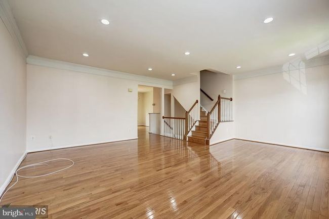 12920 Wood Crescent Cir, Townhouse with 3 bedrooms, 4 bathrooms and null parking in HERNDON VA | Image 8