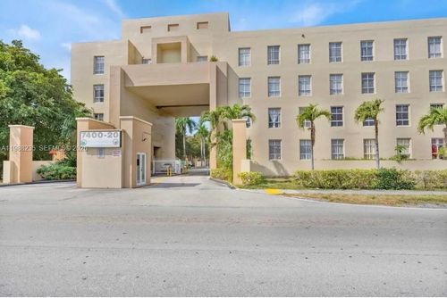 apt-243-7420 W 20th Ave, Hialeah, FL, 33016-5545 | Card Image