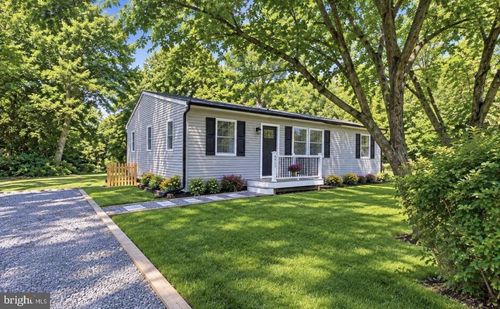 6917 Market St, Mays Landing, NJ, 08330-1360 | Card Image