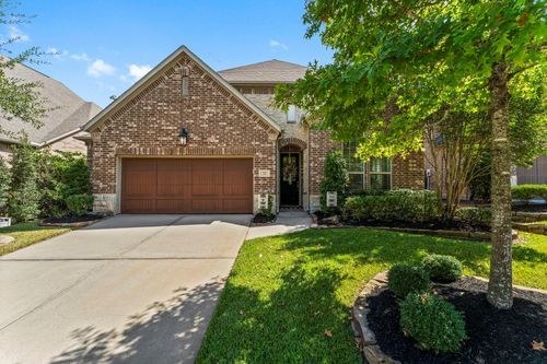 72 Twin Ponds Pl, Tomball, TX, 77375-1076 | Card Image