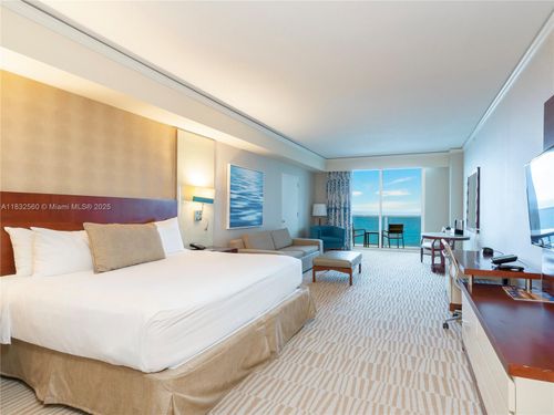 1107-18001 Collins Ave, Sunny Isles Beach, FL, 33160-2722 | Card Image
