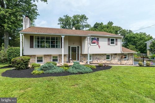 2301 Welsh Dr, POTTSTOWN, PA, 19464-2641 | Card Image