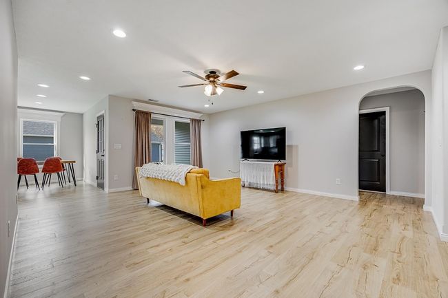 107 Oak St, House other with 3 bedrooms, 2 bathrooms and null parking in Vevay IN | Image 11