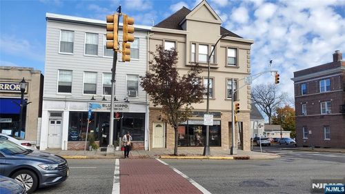 662 Bloomfield Ave, Verona, NJ, 07044-1601 | Card Image