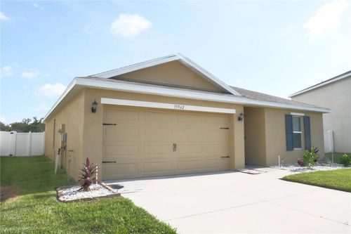 35562 Burma Reed Dr, ZEPHYRHILLS, FL, 33541-2910 | Card Image