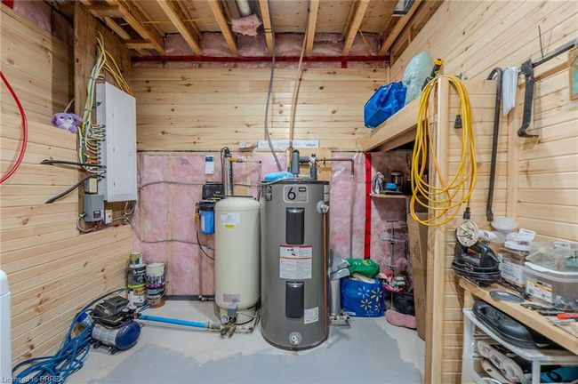 564 Adams Rd, House other with 3 bedrooms, 1 bathrooms and 17 parking in Mattawa ON | Image 38