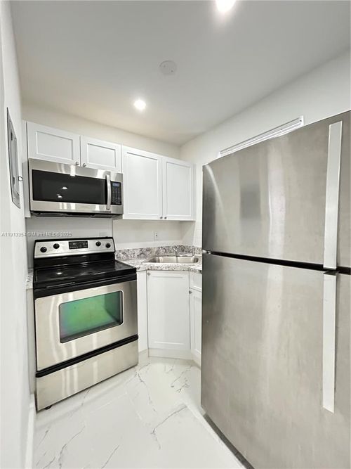 3-6950 Nw 8th Ave, Miami, FL, 33150-3857 | Card Image