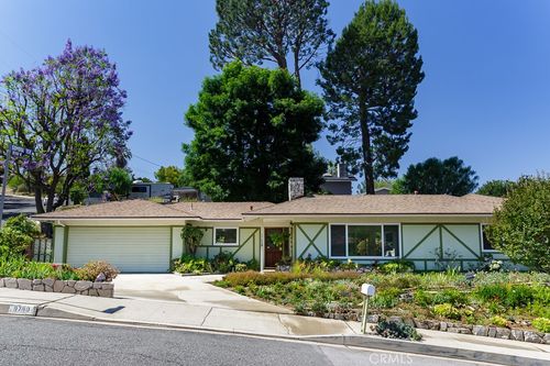 9780 Sombra Terrace St, Shadow Hills, CA, 91040-1522 | Card Image
