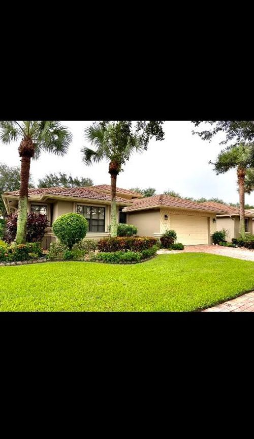 8041 Via Grande, Boynton Beach, FL, 33437-7522 | Card Image