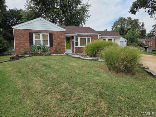 10227 Burdeau Ln, Overland, MO, 63114-1407 | Card Image