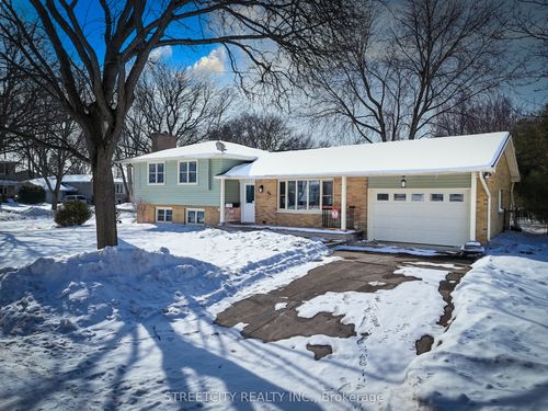 64 Downing Cres, London, ON, N6C3C8 | Card Image