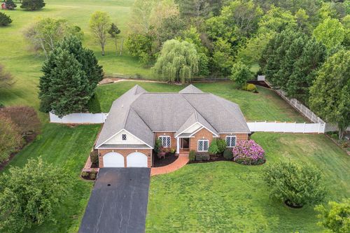 200 N Branch Rd, Bedford, VA, 24523-1240 | Card Image