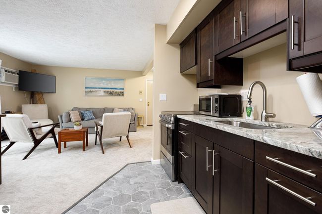 APT-61 - 525 Georgetown Dr, House other with 1 bedrooms, 1 bathrooms and null parking in Traverse City MI | Image 14