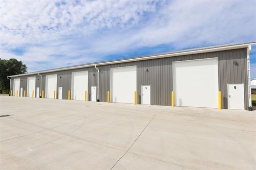 2-2811 Geraldine Rd, Waterloo, IA, 50703-9736 | Card Image