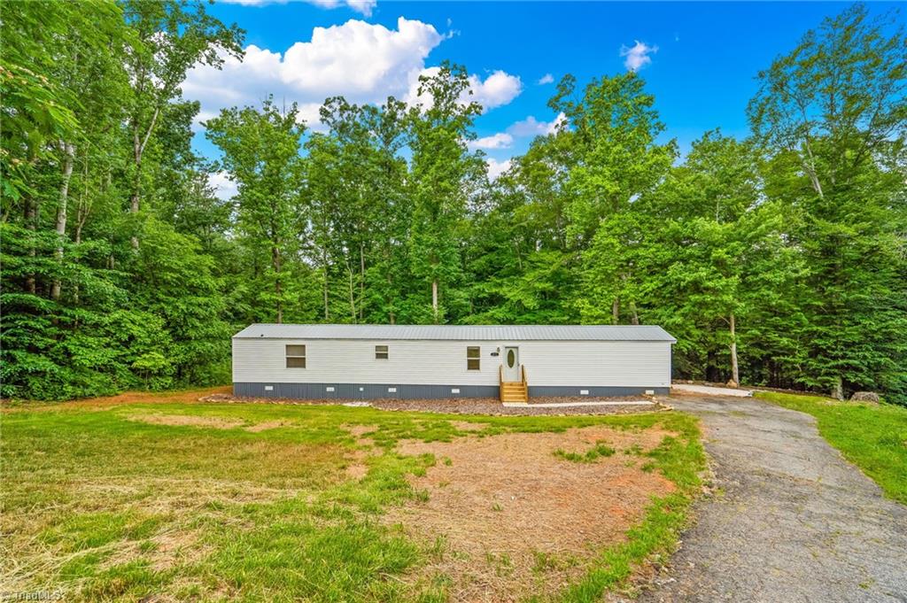 Ridgewood Ct, Trinity, NC 27370