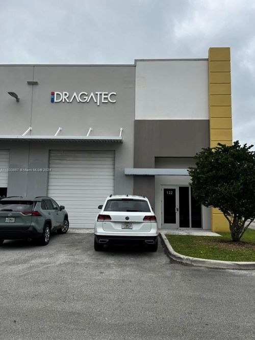 10893 Nw 17th St, Sweetwater, FL, 33172-2055 | Card Image