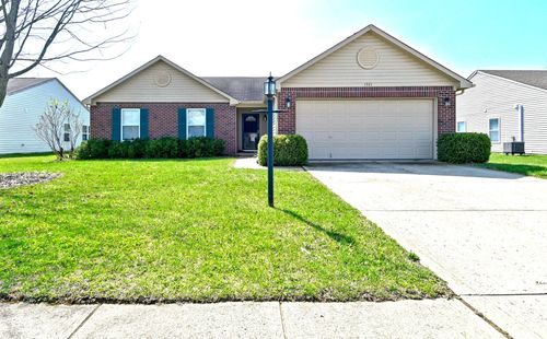 1721 Creekside Dr, Brownsburg, IN, 46112-2198 | Card Image