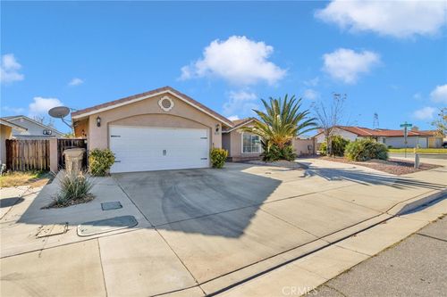 14405 Cedar St, Hesperia, CA, 92344-8264 | Card Image