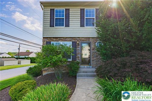 1723 N 17th St, Allentown, PA, 18104-9713 | Card Image