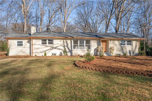 731 Quarterstaff Rd, Winston-Salem, NC, 27104-1640 | Card Image