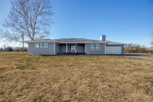 226 Glen Meadows Dr, Bonham, TX, 75418-6200 | Card Image