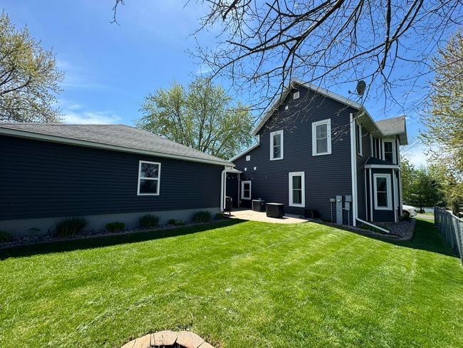 226 S Sidney St, House other with 3 bedrooms, 2 bathrooms and null parking in SHULLSBURG WI | Image 50