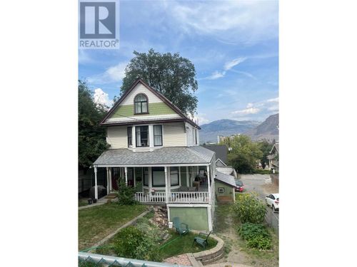 32 Battle St W, Kamloops, BC, V2C1G6 | Card Image
