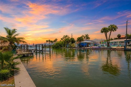 290 Ohio Ave, Fort Myers Beach, FL, 33931-2829 | Card Image