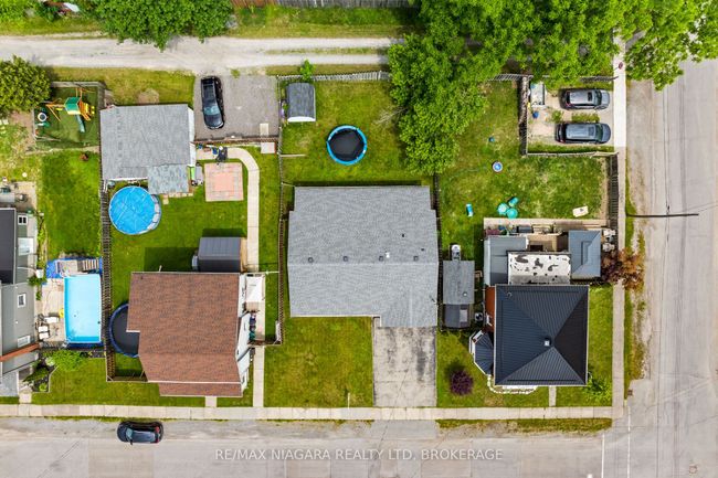 39 Pine St, House other with 2 bedrooms, 1 bathrooms and 2 parking in Port Colborne ON | Image 26