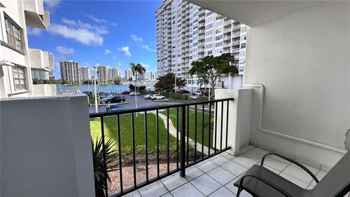 apt-201-2750 Ne 183rd St, Aventura, FL, 33160-2117 | Card Image