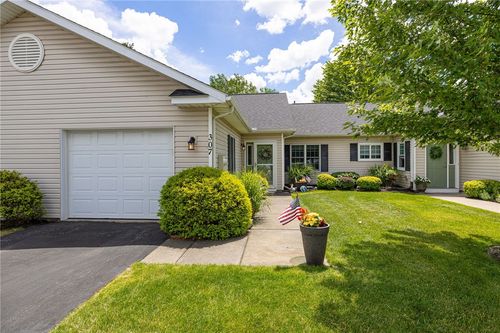 307 Walker Dr, Canandaigua, NY, 14424-2373 | Card Image