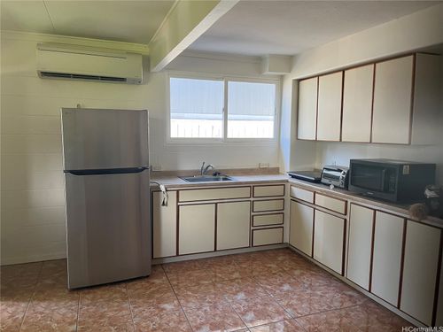 1286 Alewa Dr, Honolulu, HI, 96817-7505 | Card Image