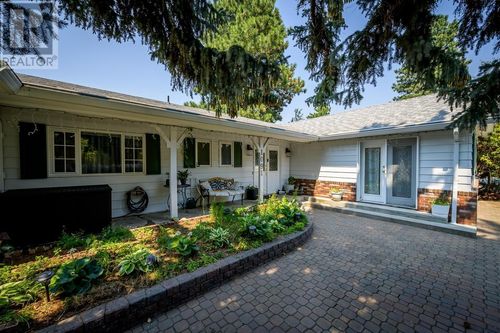 1091 Wildwood Dr, Kamloops, BC, V2C5E1 | Card Image