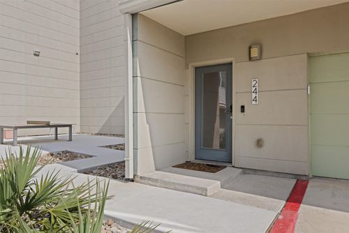 244-604 N Bluff Dr, Austin, TX, 78745-0013 | Card Image