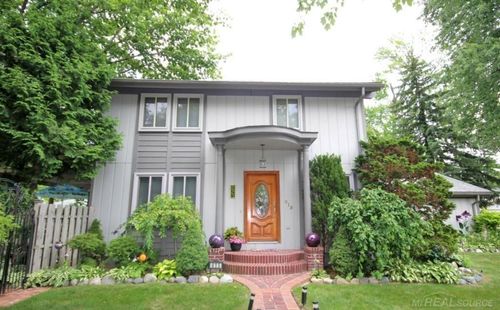 615 Davis Ave, Birmingham, MI, 48009-2015 | Card Image