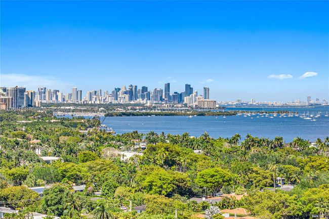 APT-624 - 90 Edgewater Dr, Condo with 2 bedrooms, 3 bathrooms and null parking in Coral Gables FL | Image 67