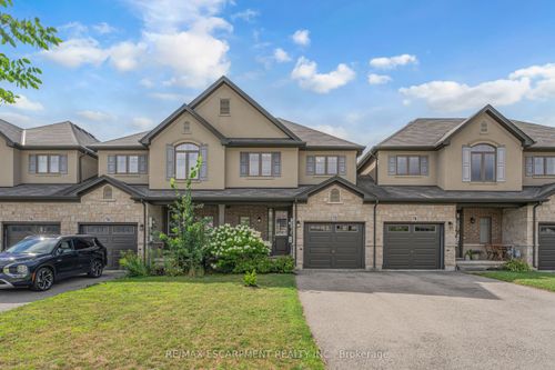72 Dodman Cres, Ancaster, ON, L9G0G6 | Card Image