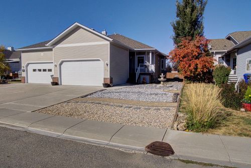 22 Skyline Mews, Claresholm, AB, T0L0T0 | Card Image