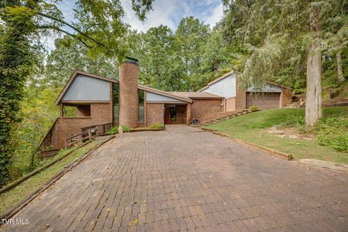 3508 Honeywood Dr, Johnson City, TN, 37604-1475 | Card Image