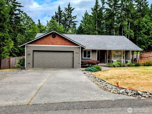 13704 Daybreak Pl Nw, Silverdale, WA, 98383-9633 | Card Image