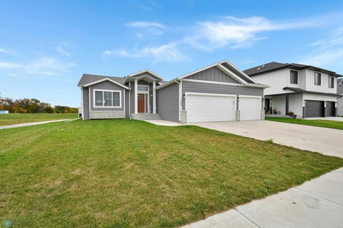 6800 14th St S, Fargo, ND, 58104-7292 | Card Image