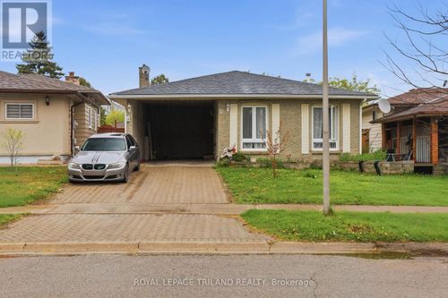 18 Tumbleweed Cres, London, ON, N6E2N7 | Card Image