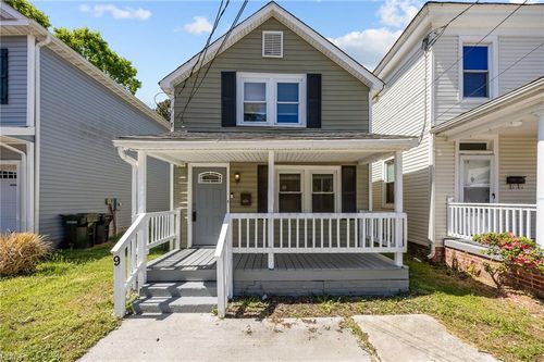 9 Chamberlin Ave W, Hampton, VA, 23663-1501 | Card Image