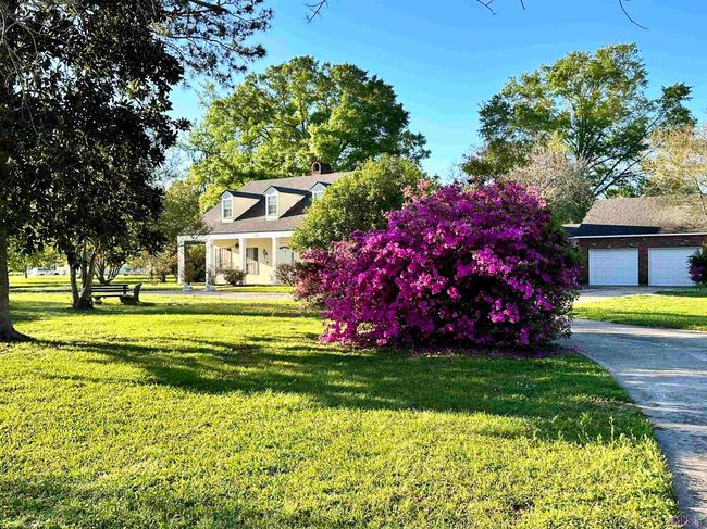627 W Main St, House other with 3 bedrooms, 3 bathrooms and null parking in Gonzales LA | Image 30